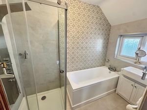 Photo 33- click for photo gallery